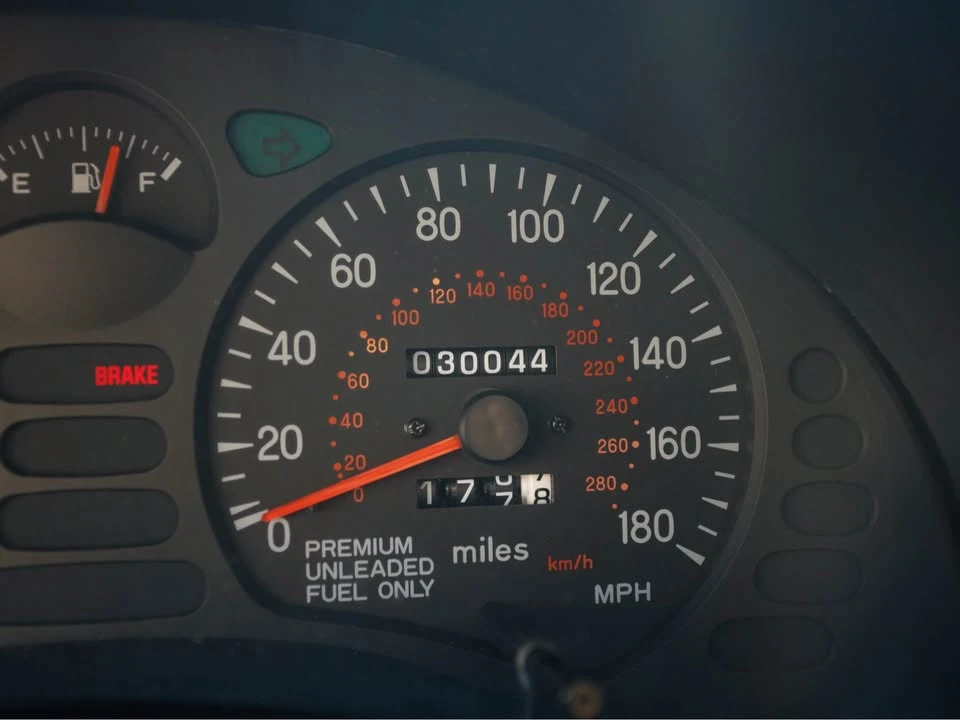 1995 Mitsubishi 3000GT Series 2 - Image 16 of 20