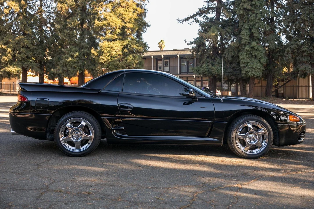 1995 Mitsubishi 3000GT Series 2 - Image 3 of 13