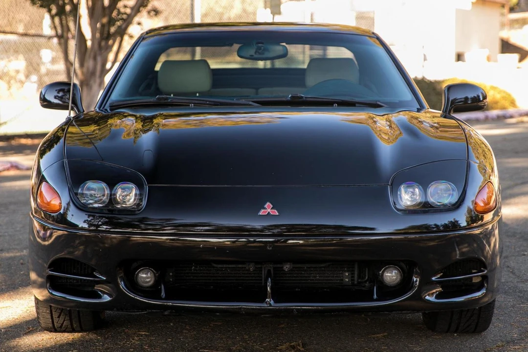 1995 Mitsubishi 3000GT Series 2 - Image 2 of 13