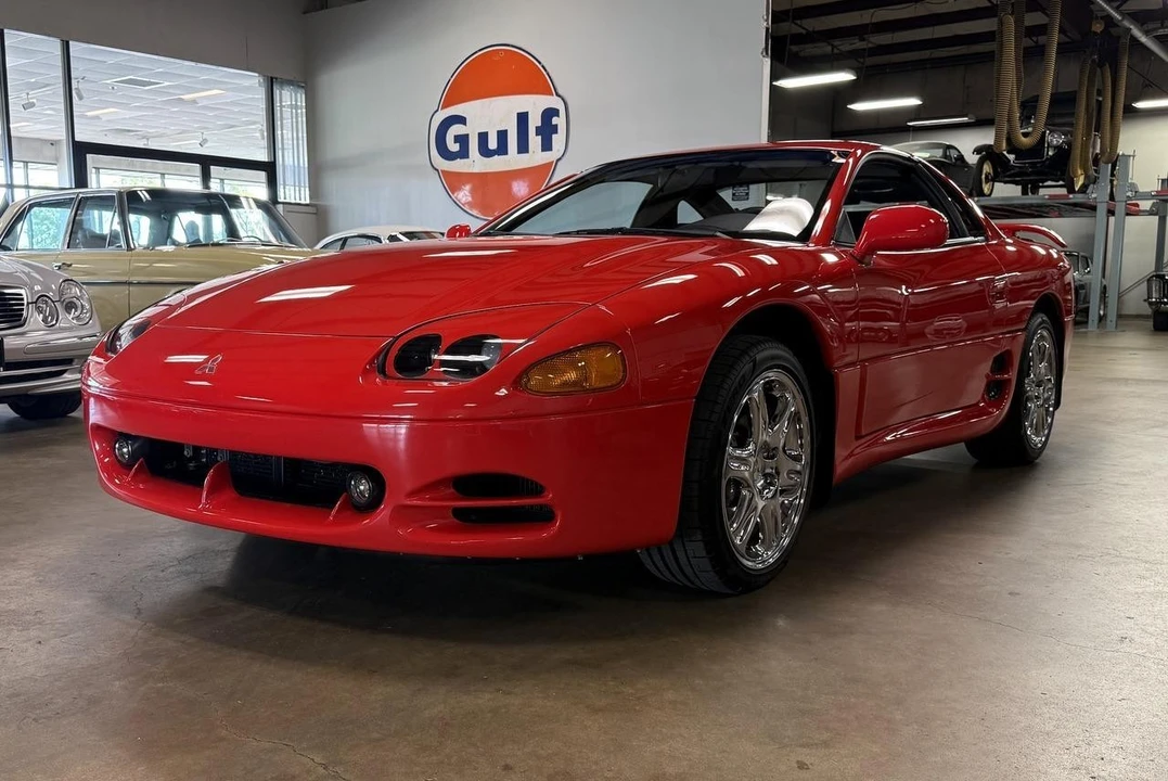 1995 Mitsubishi 3000GT Series 2 - Image 18 of 31