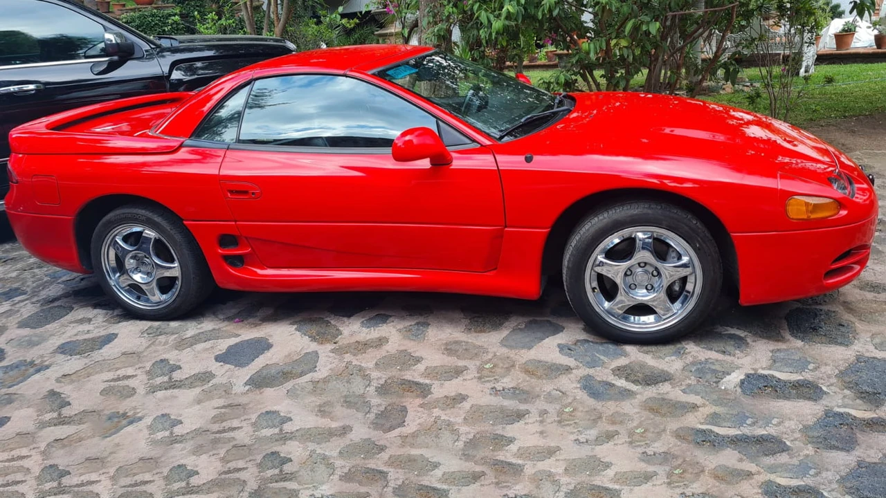 1995 Mitsubishi 3000GT Series 2 - Image 2 of 21