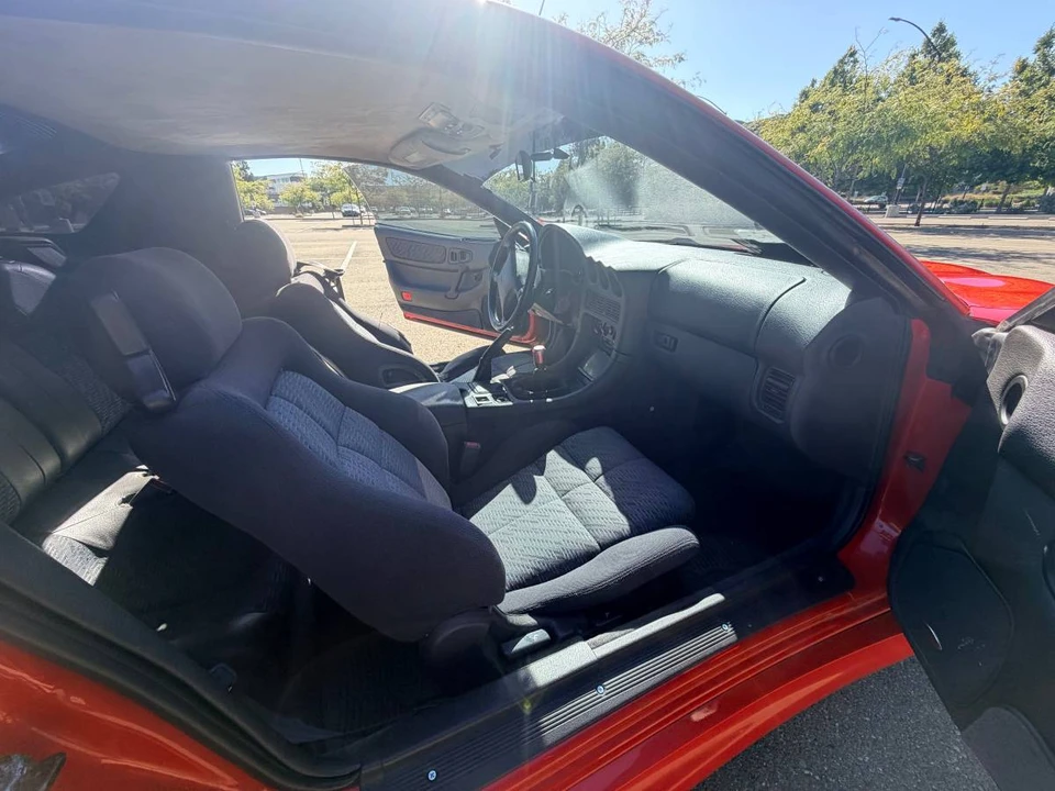 1995 Mitsubishi 3000GT Series 2 - Image 8 of 17