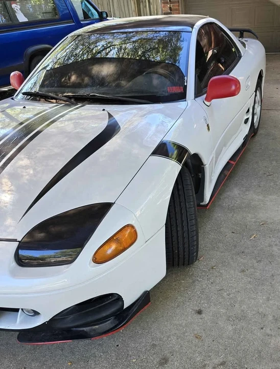 1995 Mitsubishi 3000GT Series 2 - Image 2 of 11