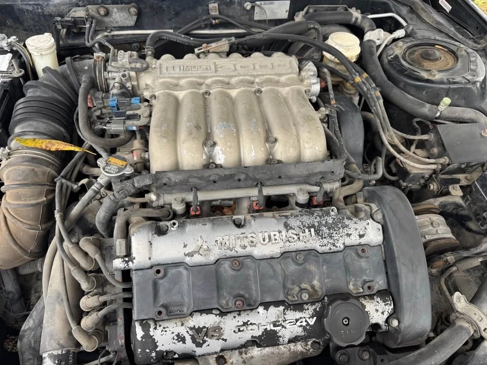 1995 Mitsubishi 3000GT Series 2 - Image 2 of 9