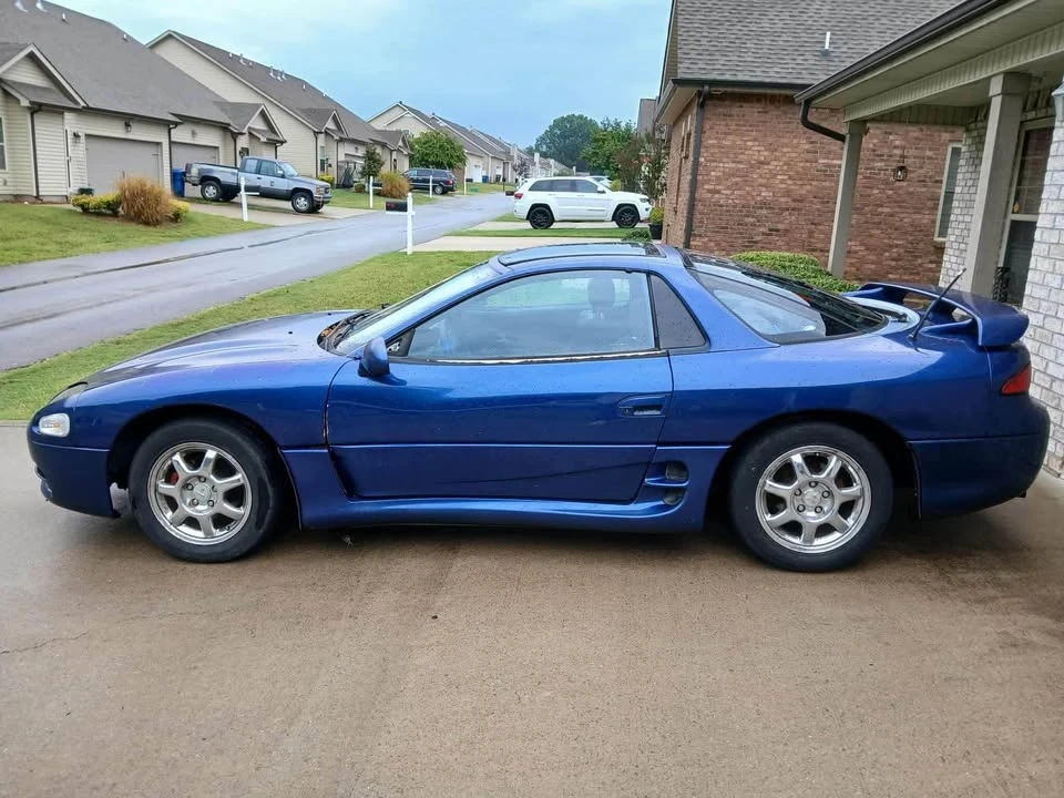 1995 Mitsubishi 3000GT Series 2 - Image 2 of 3
