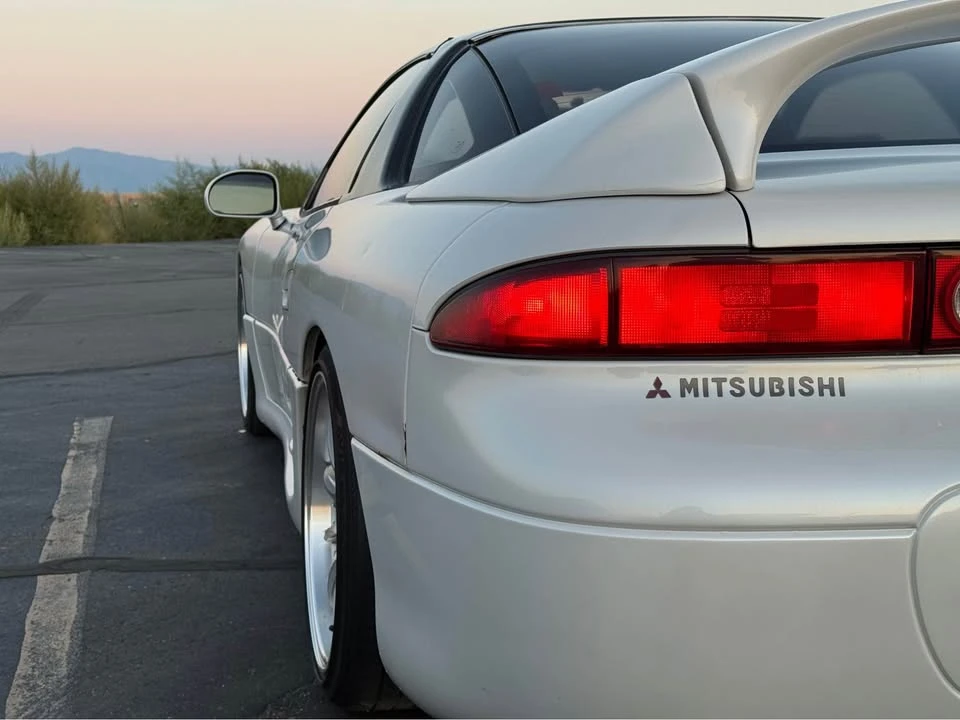 1995 Mitsubishi 3000GT Series 2 - Image 2 of 6