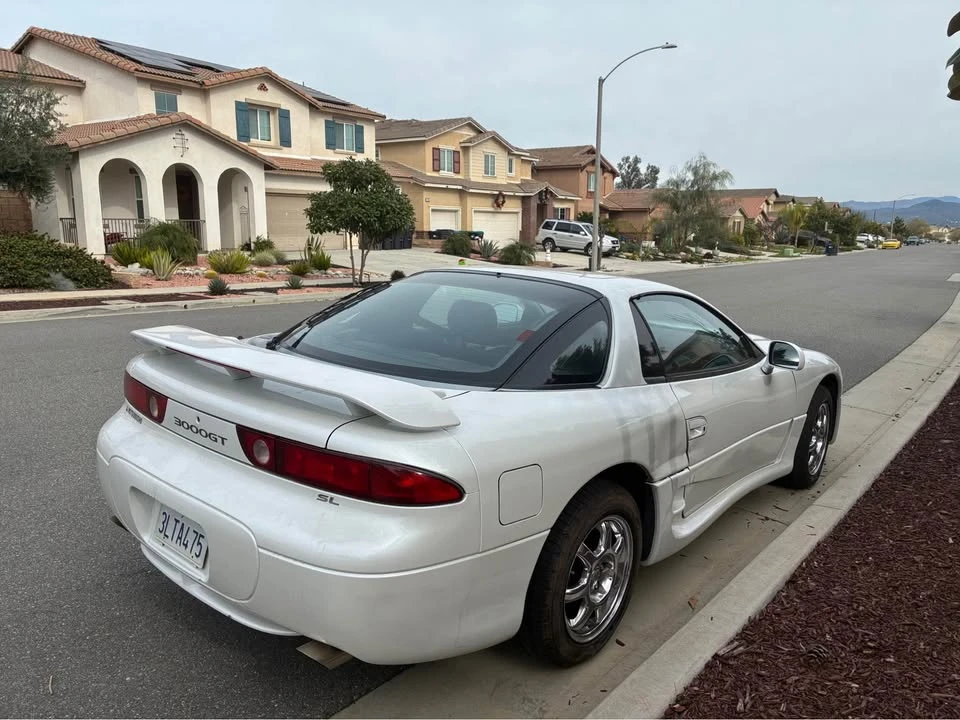 1995 Mitsubishi 3000GT Series 2 - Image 3 of 10