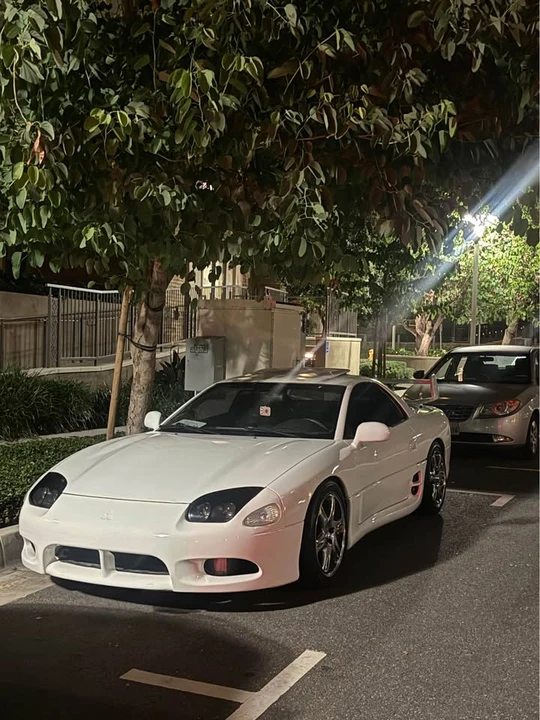 1995 Mitsubishi 3000GT Series 2 - Image 3 of 19