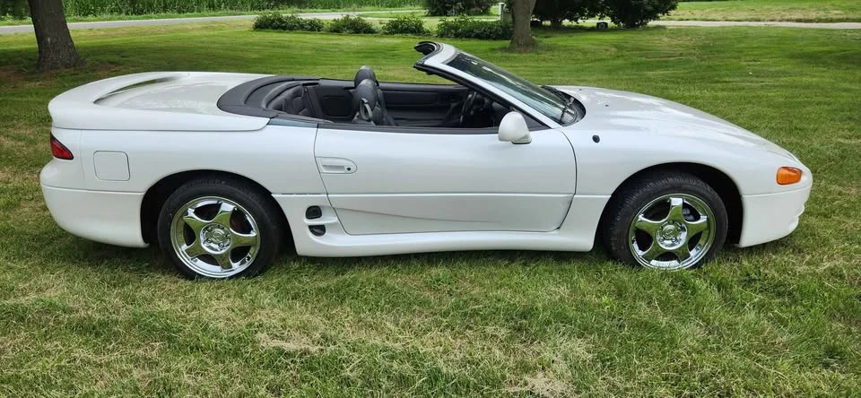 1995 Mitsubishi 3000GT Series 2 - Image 2 of 18