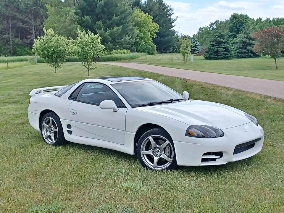 1995 Mitsubishi 3000GT Series 2 - Image 2 of 17