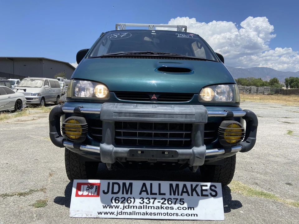 1995 Mitsubishi Delica 4th Gen - Image 2 of 21