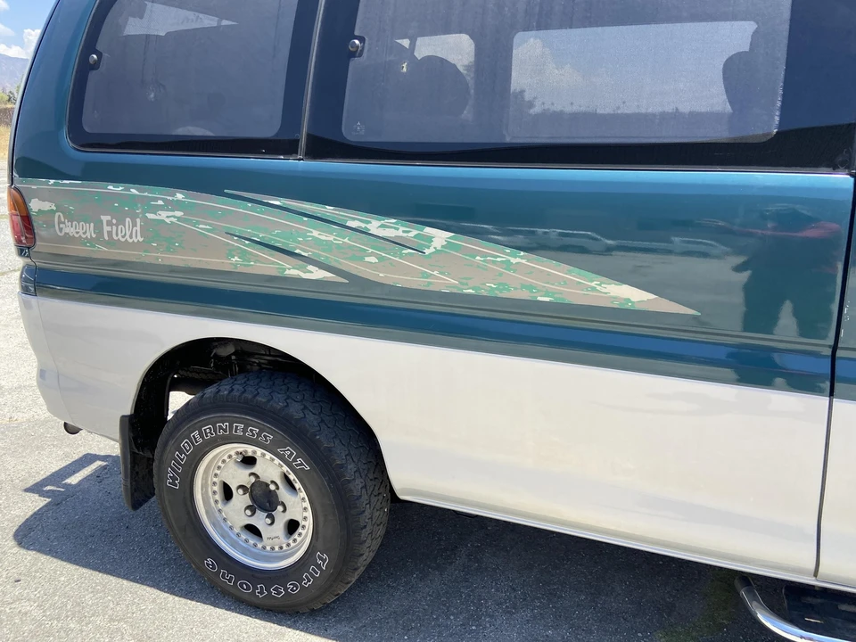 1995 Mitsubishi Delica 4th Gen - Image 19 of 21
