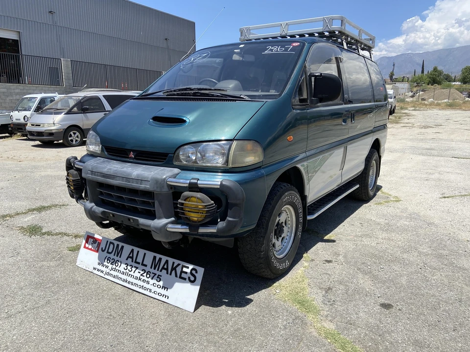 1995 Mitsubishi Delica 4th Gen - Image 5 of 21