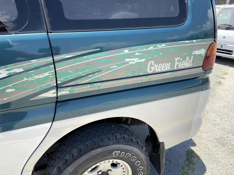 1995 Mitsubishi Delica 4th Gen - Image 9 of 21