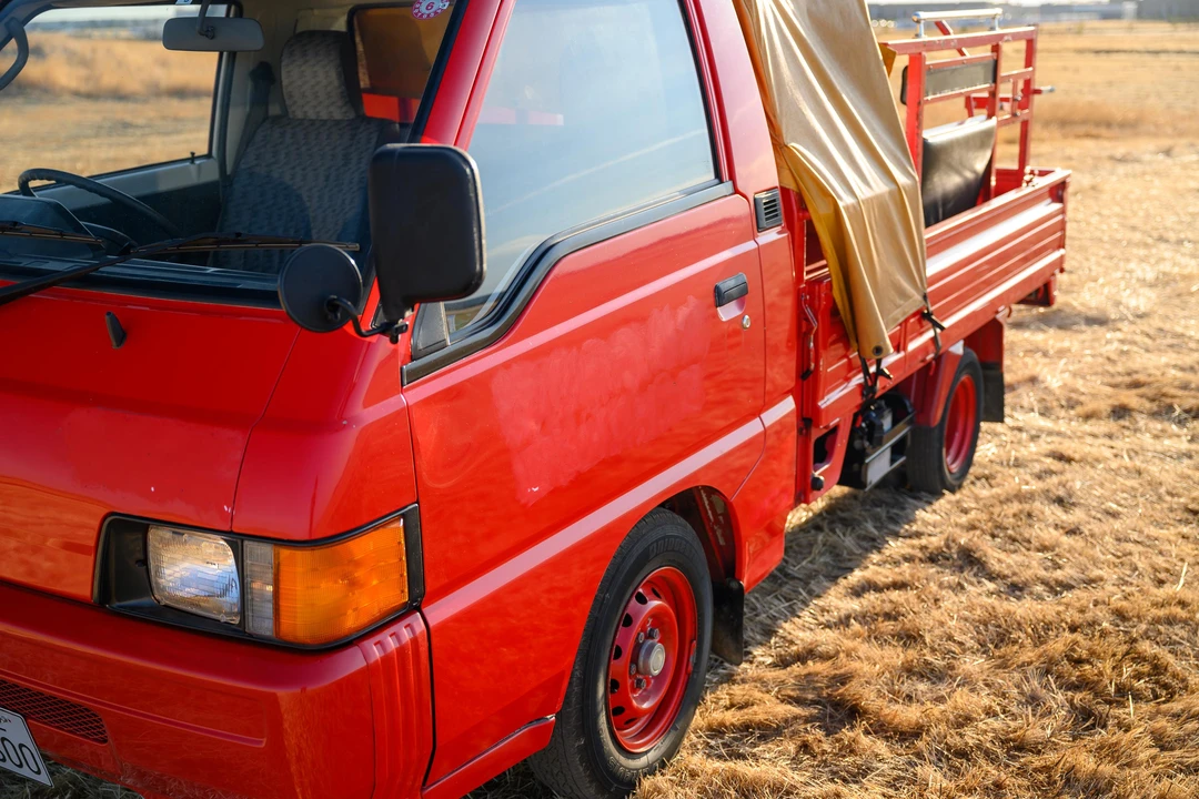 1995 Mitsubishi Delica 4th Gen - Image 26 of 31