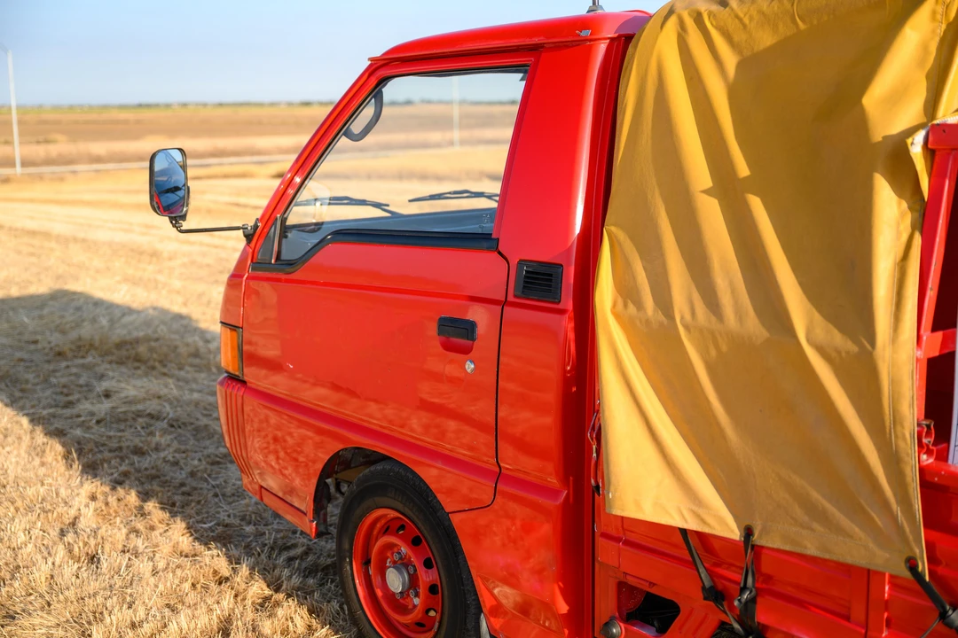 1995 Mitsubishi Delica 4th Gen - Image 27 of 31