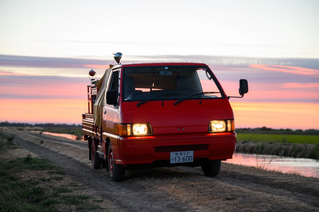 1995 Mitsubishi Delica 4th Gen - Image 22 of 31
