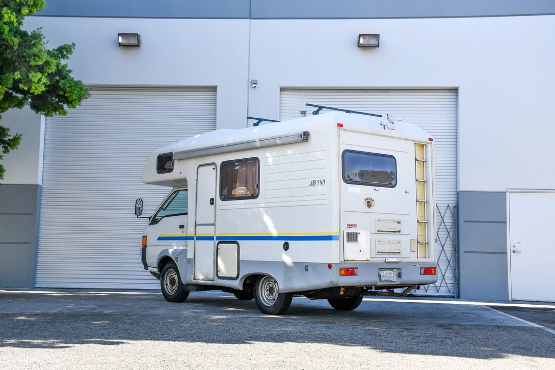 1995 Mitsubishi Delica 4th Gen - Image 8 of 31
