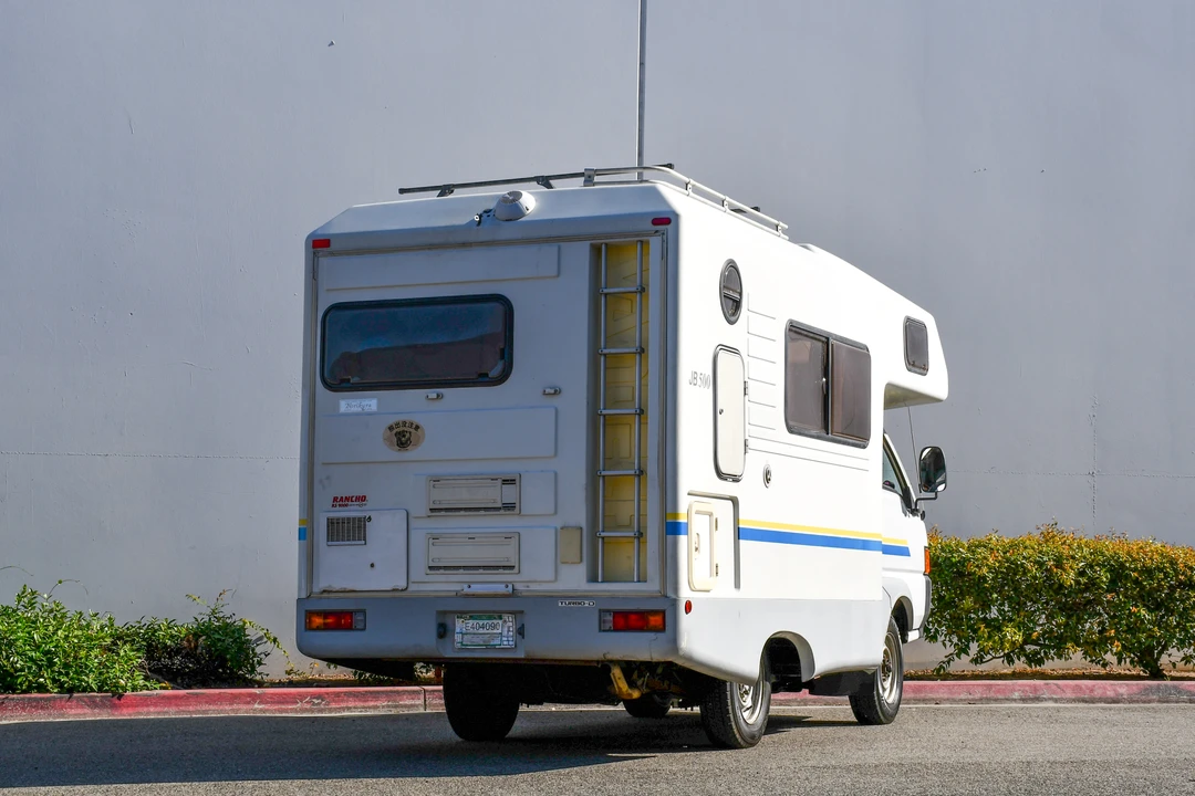 1995 Mitsubishi Delica 4th Gen - Image 9 of 31