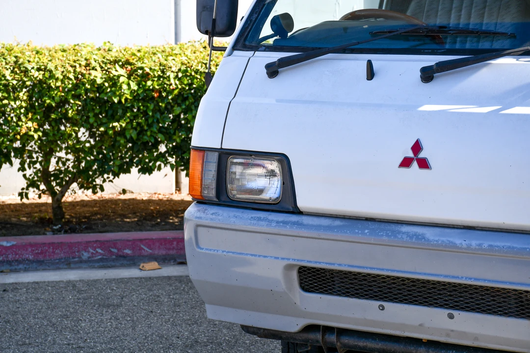 1995 Mitsubishi Delica 4th Gen - Image 21 of 31