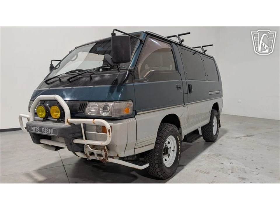1995 Mitsubishi Delica 4th Gen - Image 3 of 31