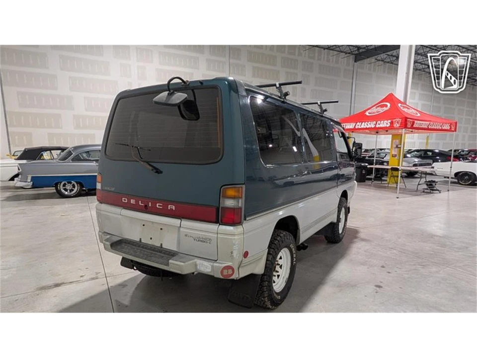 1995 Mitsubishi Delica 4th Gen - Image 15 of 31