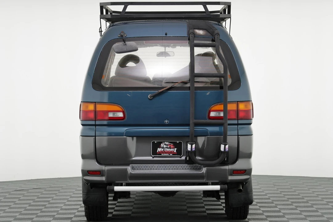 1995 Mitsubishi Delica 4th Gen - Image 5 of 31