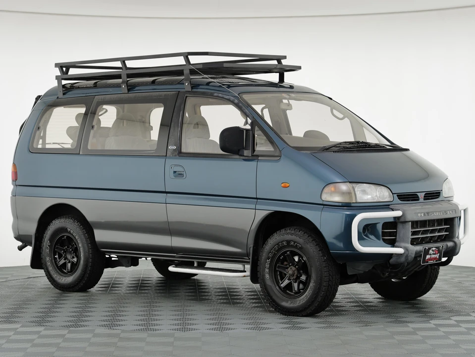 1995 Mitsubishi Delica 4th Gen - Image 13 of 31