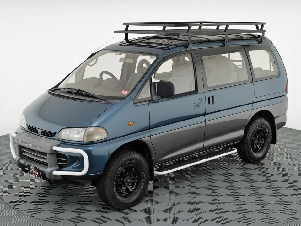1995 Mitsubishi Delica 4th Gen - Image 8 of 31