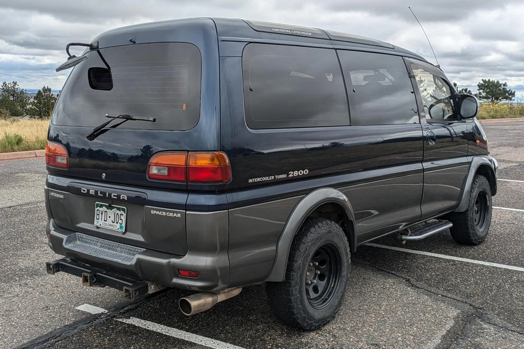 1995 Mitsubishi Delica 4th Gen - Image 4 of 31