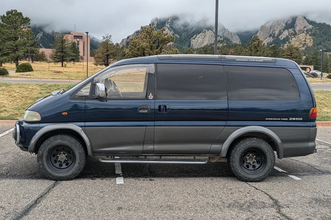 1995 Mitsubishi Delica 4th Gen - Image 3 of 31
