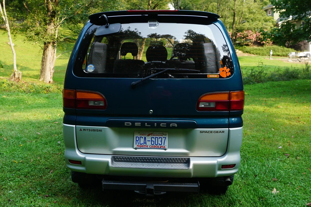 1995 Mitsubishi Delica 4th Gen - Image 5 of 9