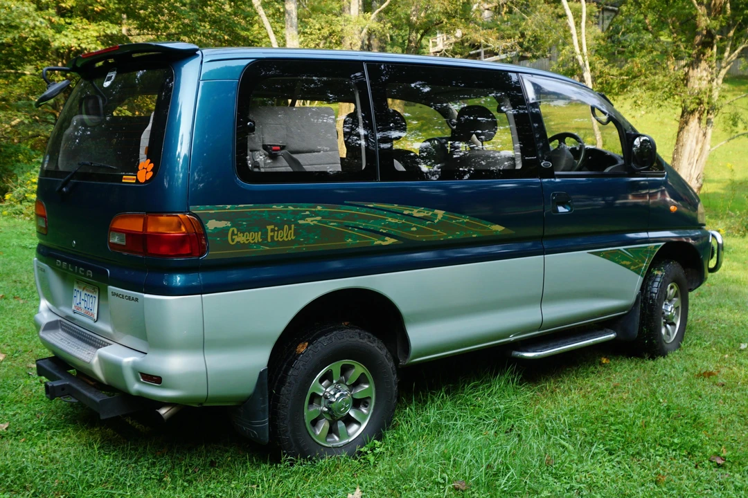 1995 Mitsubishi Delica 4th Gen - Image 6 of 9