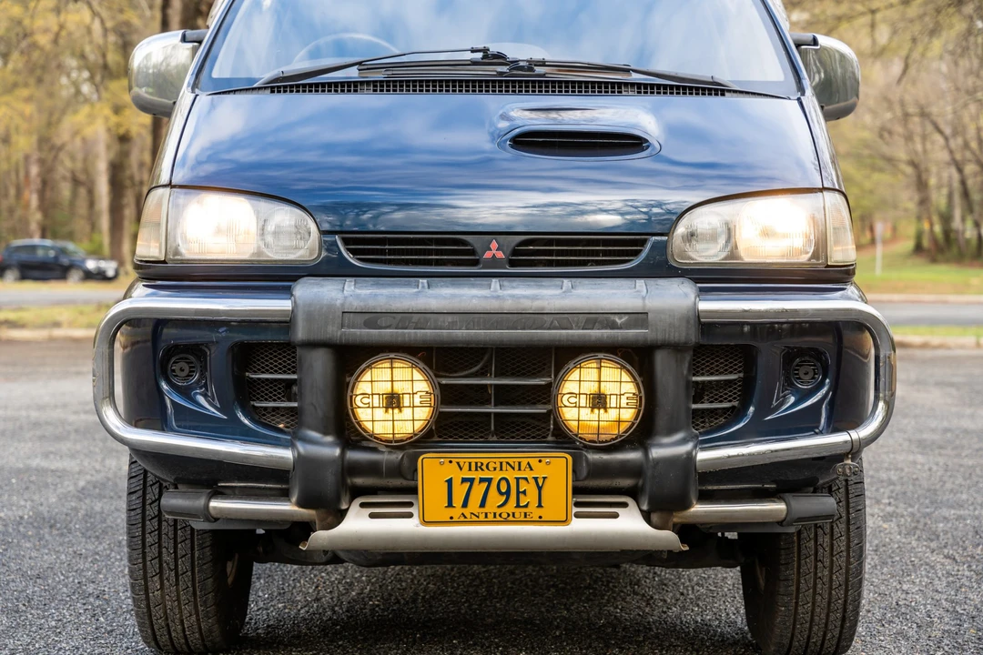 1995 Mitsubishi Delica 4th Gen - Image 9 of 31