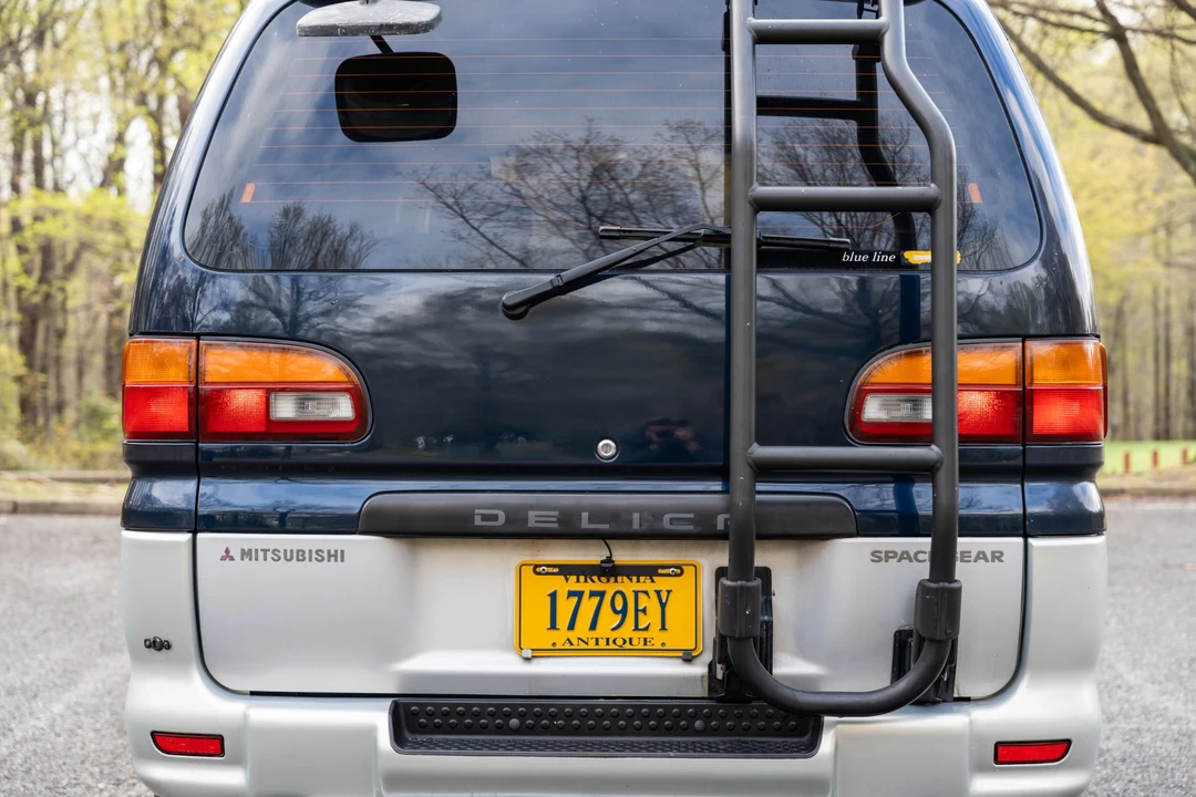 1995 Mitsubishi Delica 4th Gen - Image 23 of 31