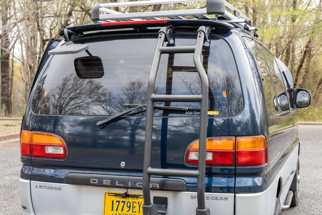 1995 Mitsubishi Delica 4th Gen - Image 22 of 31