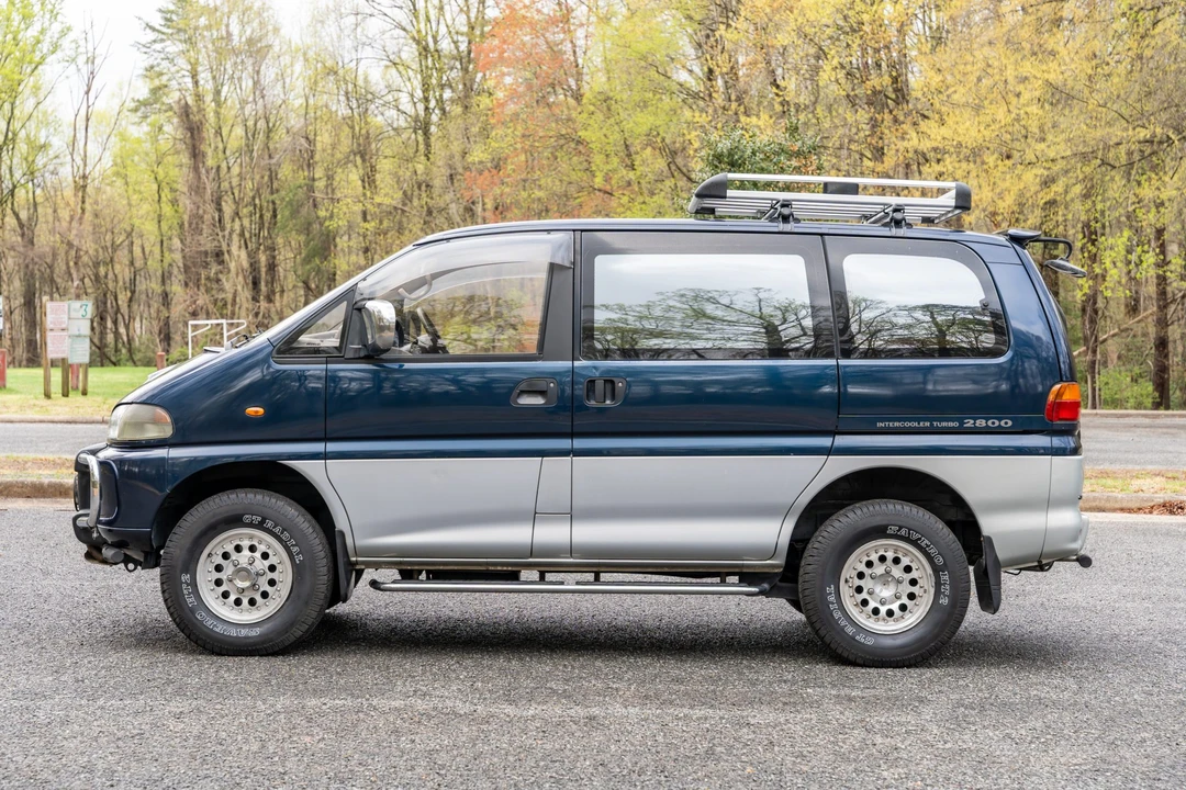 1995 Mitsubishi Delica 4th Gen - Image 8 of 31
