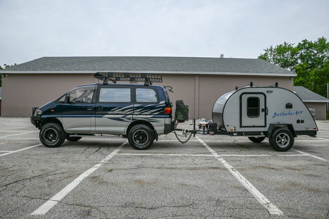 1995 Mitsubishi Delica 4th Gen - Image 3 of 31