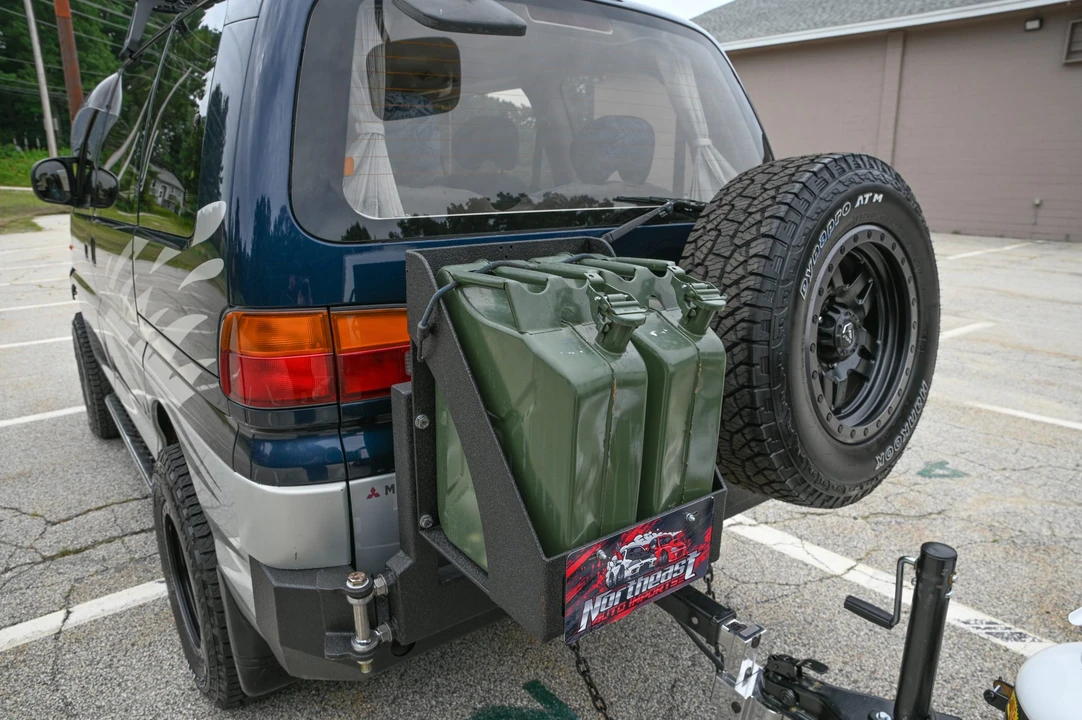 1995 Mitsubishi Delica 4th Gen - Image 27 of 31