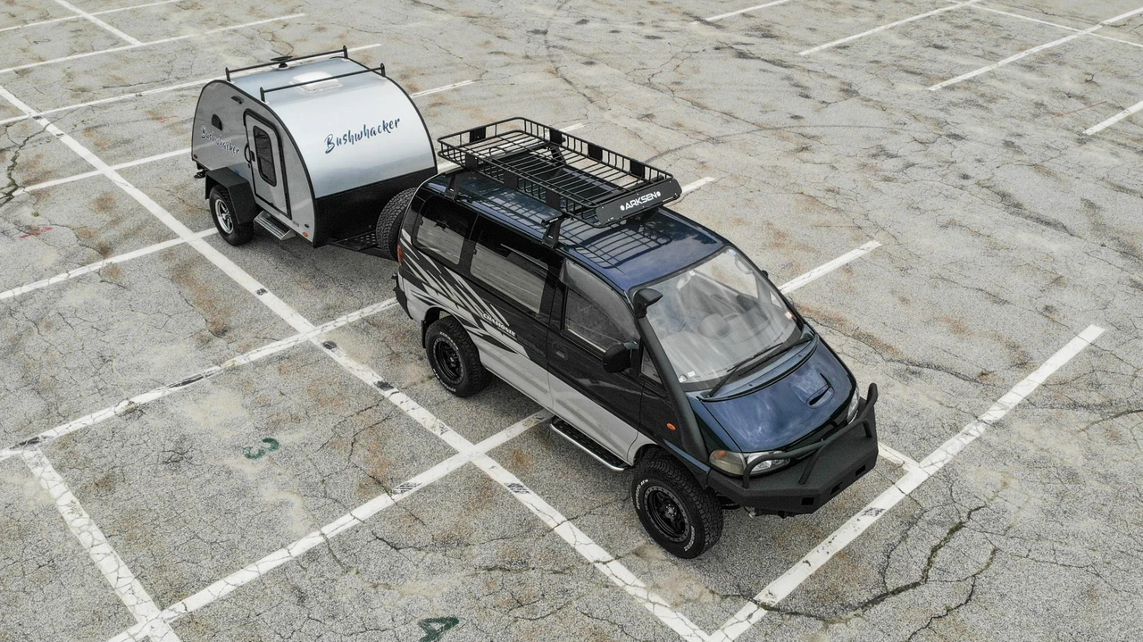 1995 Mitsubishi Delica 4th Gen - Image 18 of 31