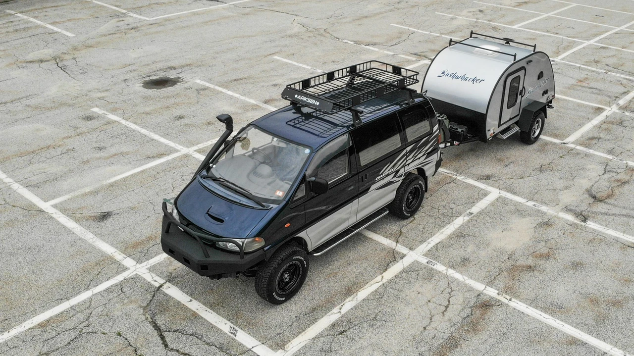 1995 Mitsubishi Delica 4th Gen - Image 14 of 31
