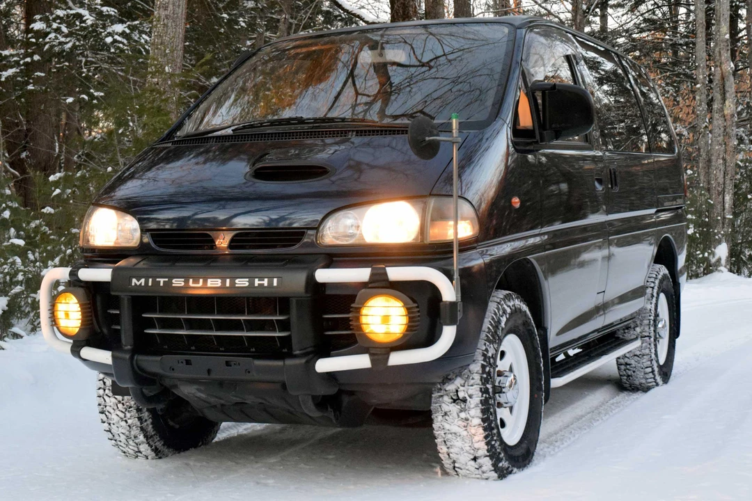 1995 Mitsubishi Delica 4th Gen - Image 10 of 31