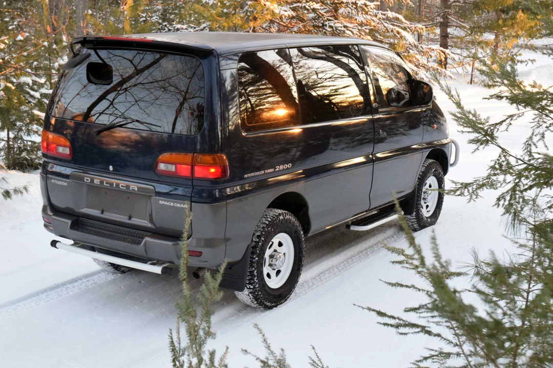 1995 Mitsubishi Delica 4th Gen - Image 25 of 31