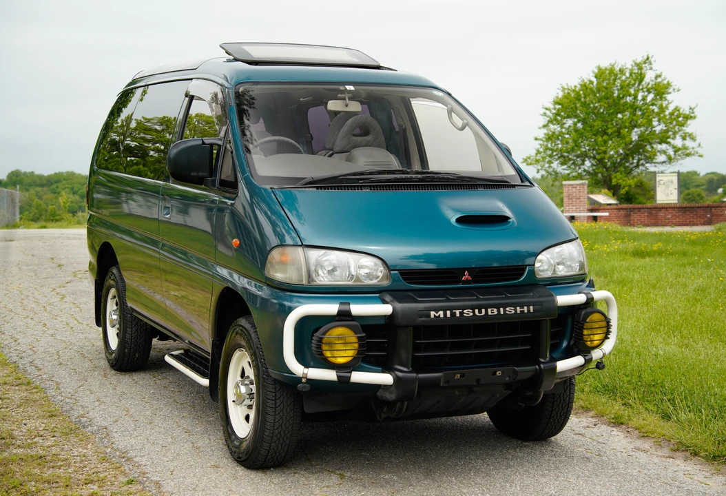 1995 Mitsubishi Delica 4th Gen - Image 17 of 31