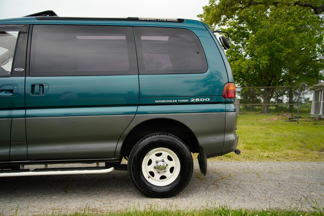 1995 Mitsubishi Delica 4th Gen - Image 29 of 31