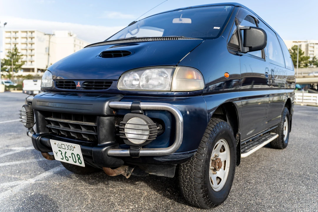 1995 Mitsubishi Delica 3rd Gen - Image 6 of 31