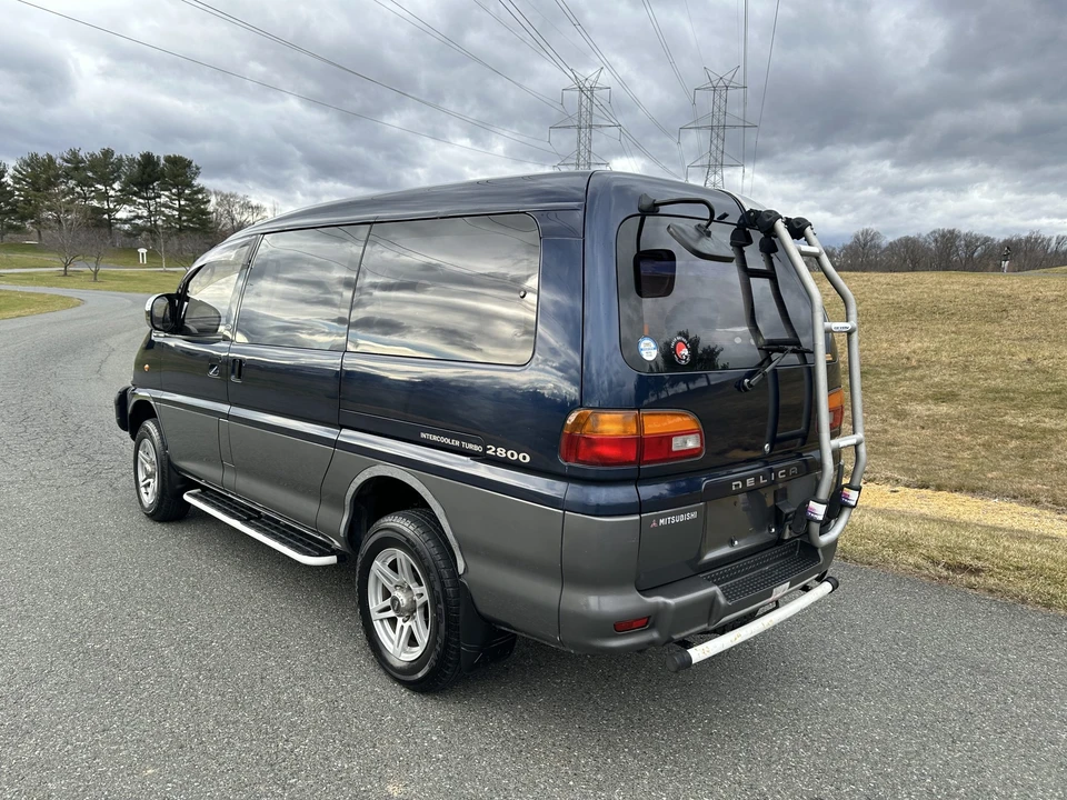 1995 Mitsubishi Delica 4th Gen - Image 13 of 31