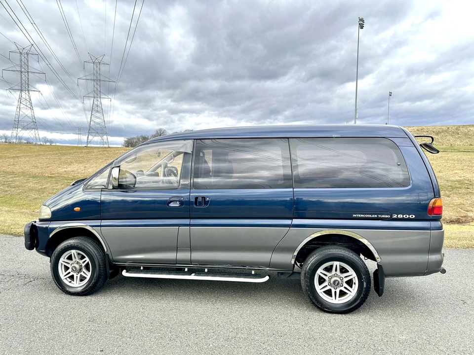 1995 Mitsubishi Delica 4th Gen - Image 9 of 31