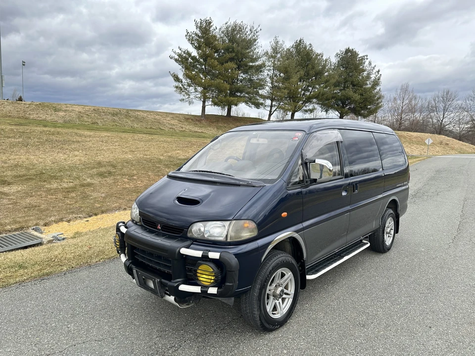 1995 Mitsubishi Delica 4th Gen - Image 4 of 31