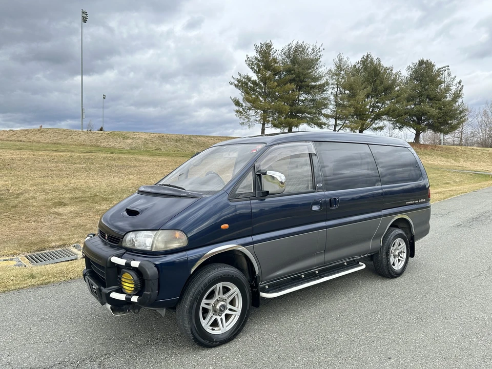 1995 Mitsubishi Delica 4th Gen - Image 7 of 31
